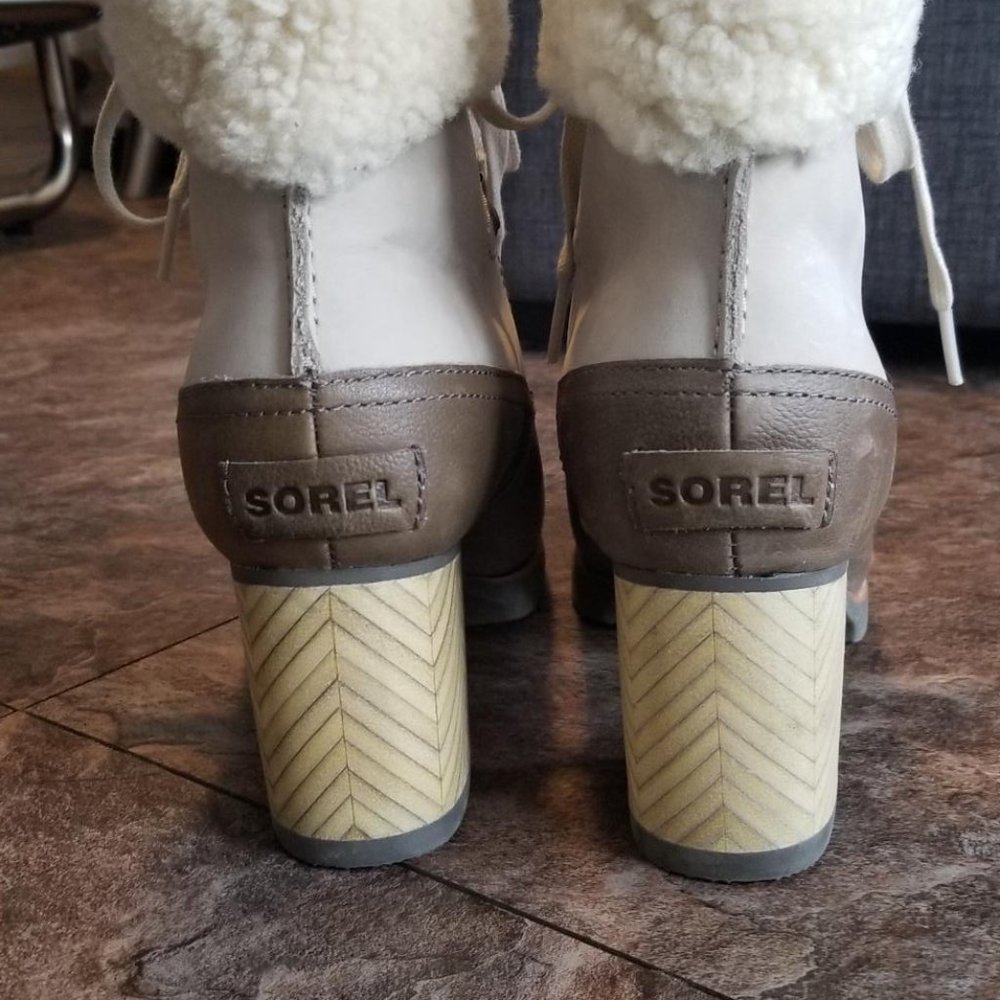 Sorel Women's Sherpa-Lined Heeled Winter Boot, Size 7 - Picture 4 of 7